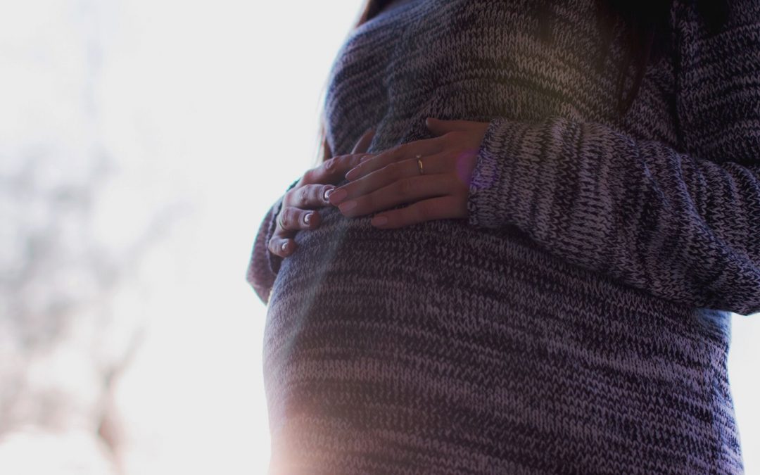 Pourquoi les femmes enceintes sont-elles si peu vaccinées contre la grippe en France ?