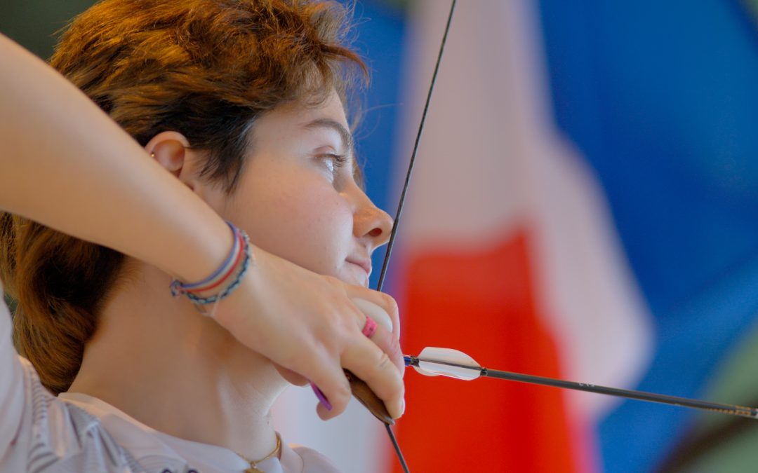 Rencontre avec Caroline Lopez, étudiante et archère en lice pour les JO 2024